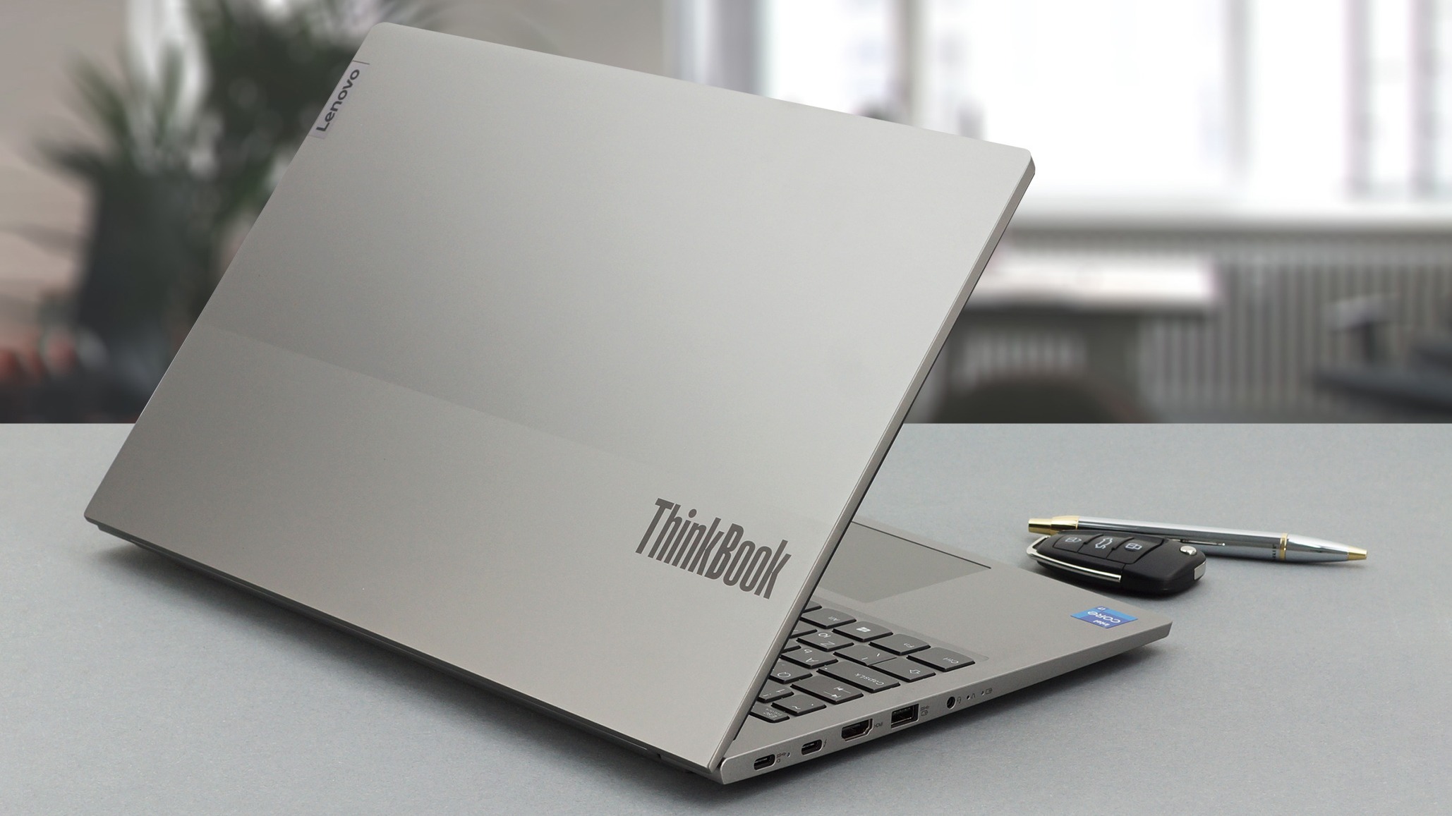 Dòng sản phẩm Business tầm trung của Lenovo - ThinkBook 